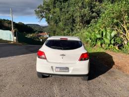 CHEVROLET - ONIX - 2013/2013 - Branca - R$ 45.000,00