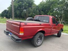 FORD - F-1000 - 1992/1993 - Vermelha - R$ 78.000,00